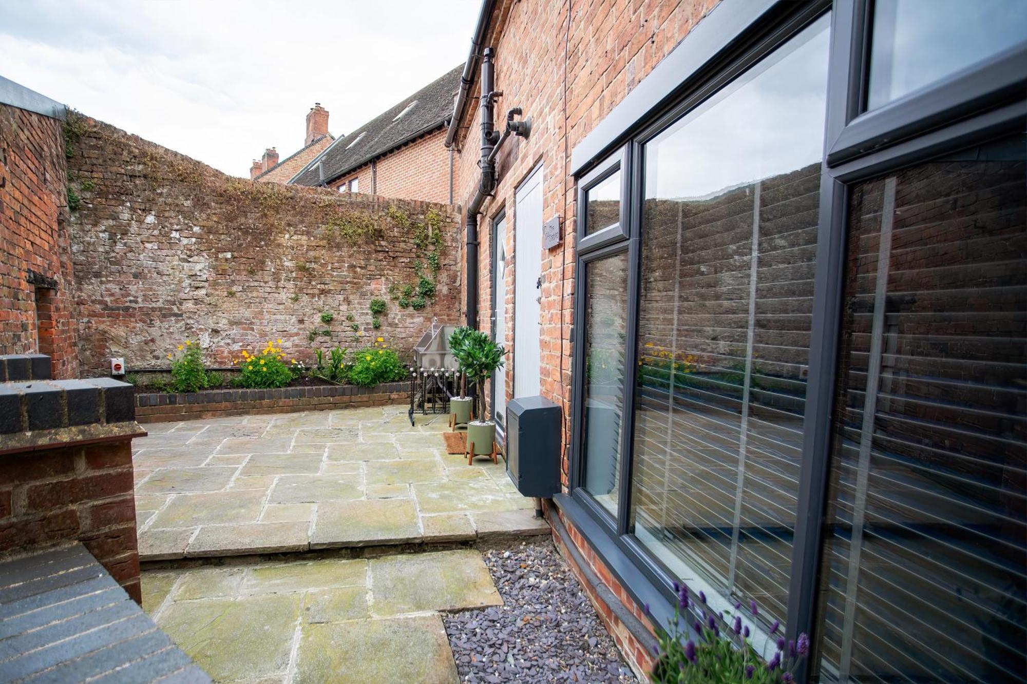 Stunning Ashbourne Town Centre Cottage Near Alton Towers Peak District Derbyshire Exterior foto